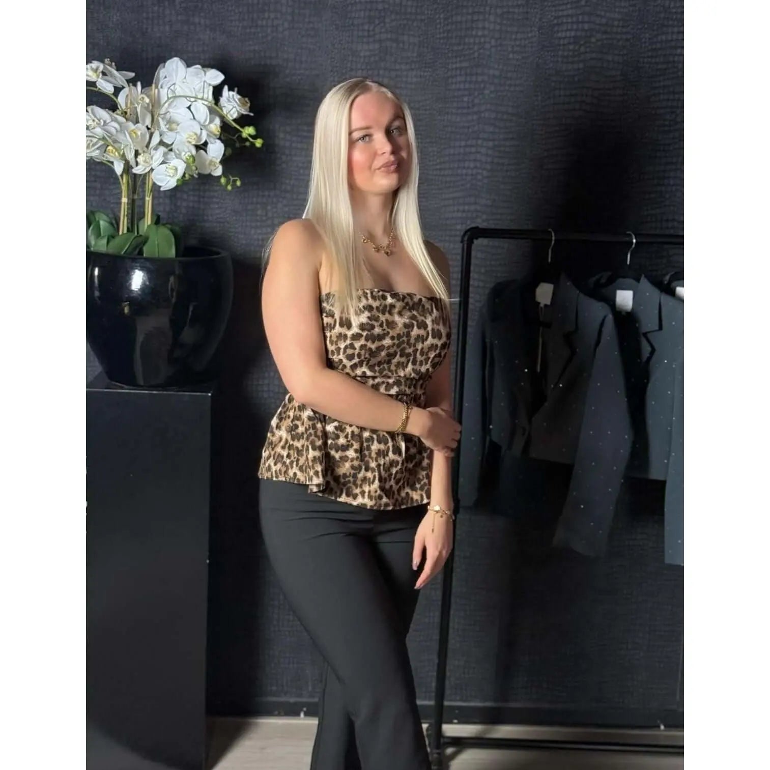 WIJD UITLOPENDE PANTERPRINT TOP - BRUIN - Five Twenty Eight