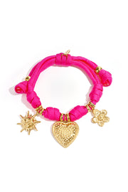 Touw armband met knoopjes en variërende charms