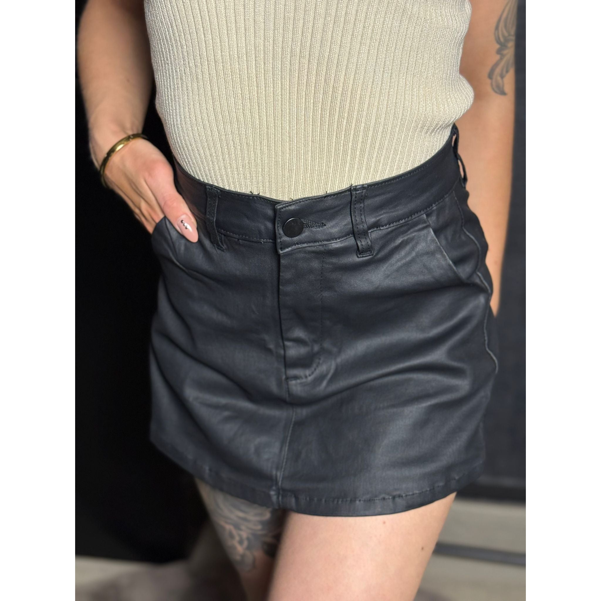 Beige Rib Knit Top met Goudkleurige Knopen